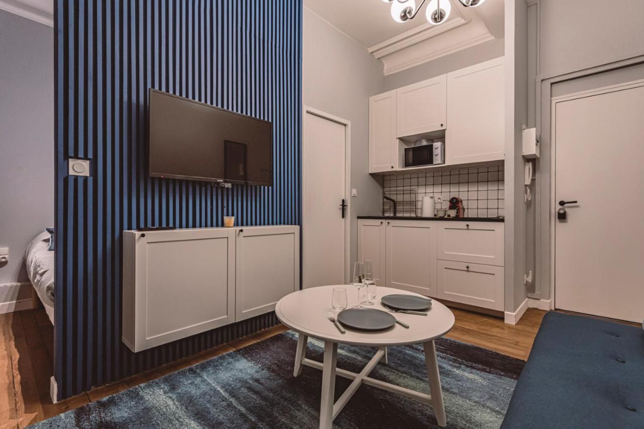 Le Mediterraneen, Face A La Cathedrale - 2D Apartment Reims Exterior photo